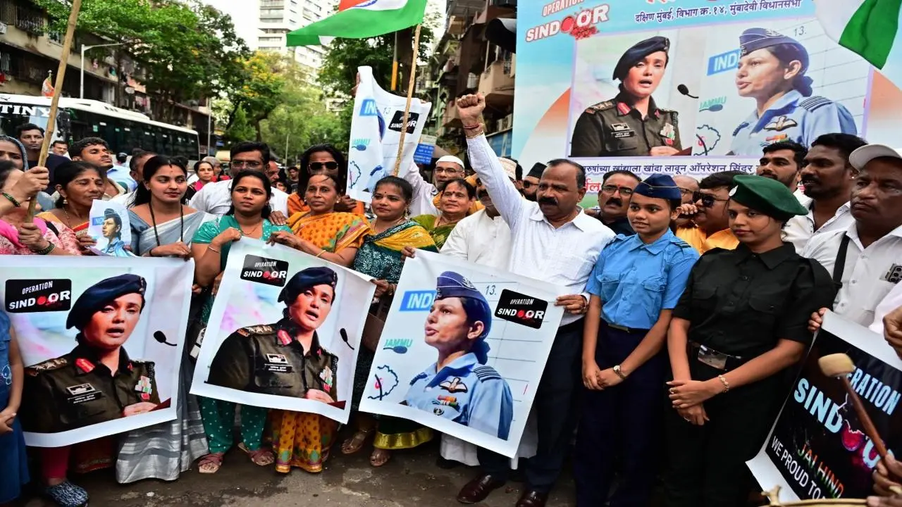 Operation Sindoor: Mumbaikars cheer forces, laud Col Qureshi, Wing Cdr Singh   