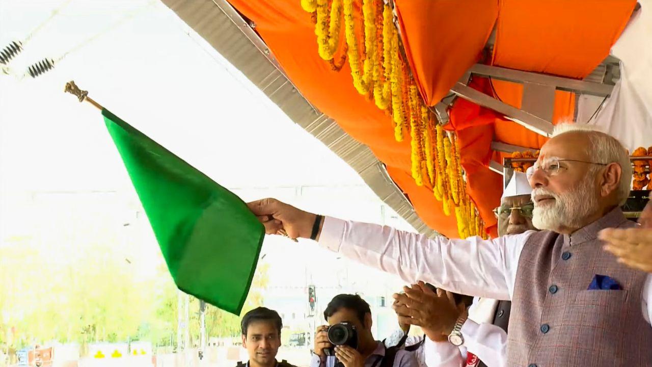 The Prime Minister also virtually inaugurated 103 redeveloped railway stations under the Amrit Bharat Station Scheme, marking a historic leap towards modernising Indian Railways.