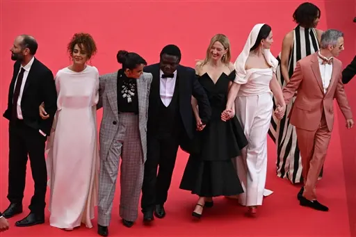 On Tuesday, Indian filmmaker Payal Kapadia walked the red carpet at the Cannes 2025 Film Festival as a jury member. She first appeared at the opening press conference alongside fellow jury members