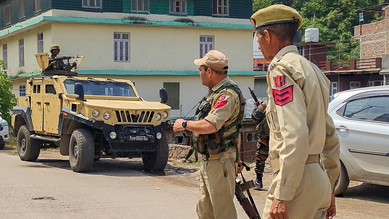 The Pakistan Army resorted to unprovoked small-arms firing from posts across the Line of Control in areas opposite Kupwara, Baramulla, Poonch, Rajouri, Mendhar, Naushera, Sunderbani and Akhnoor in Jammu and Kashmir