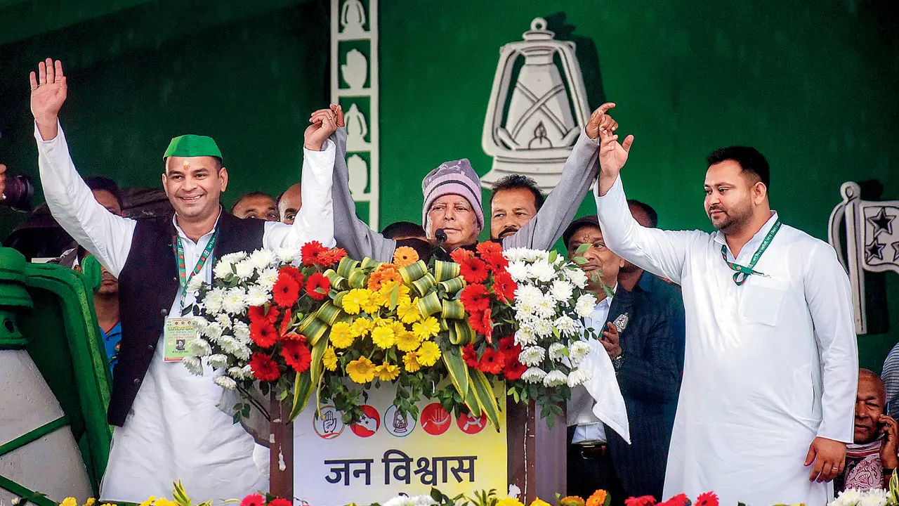 Lalu Prasad Yadav expels son Tej Pratap from RJD, snaps family ties