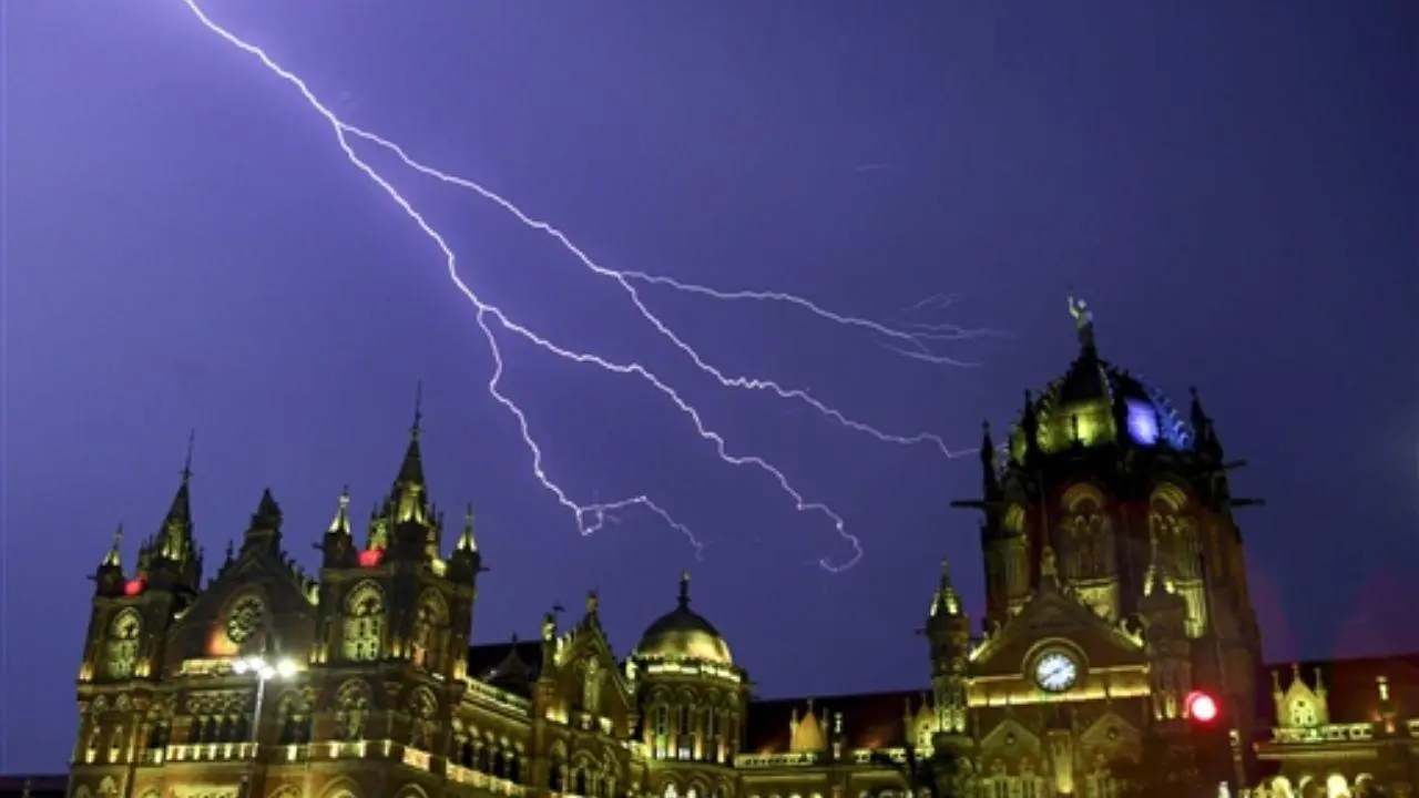 Mumbai Rains LIVE: Heavy showers and thunderstorms to be expected till May; IMD
