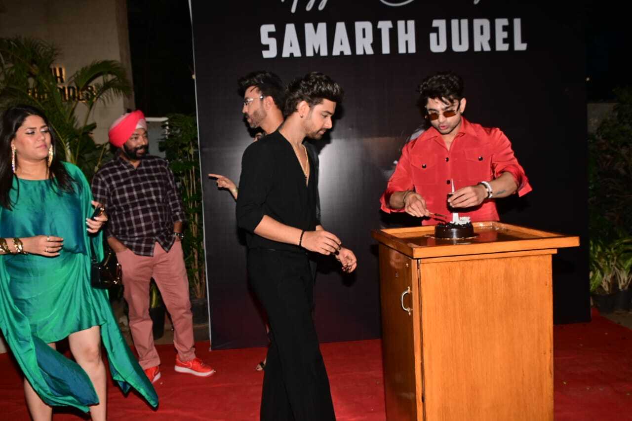 Abhishek Kumar, who made headlines for slapping Samarth Jurel inside the Bigg Boss 17 house, was also present at the birthday bash. After the grand fight, the two became close friends