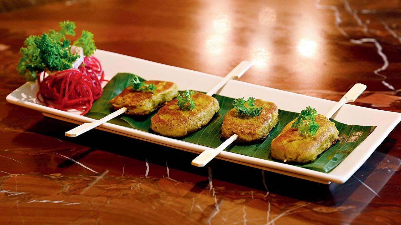  Raw banana and jackfruit skewer
