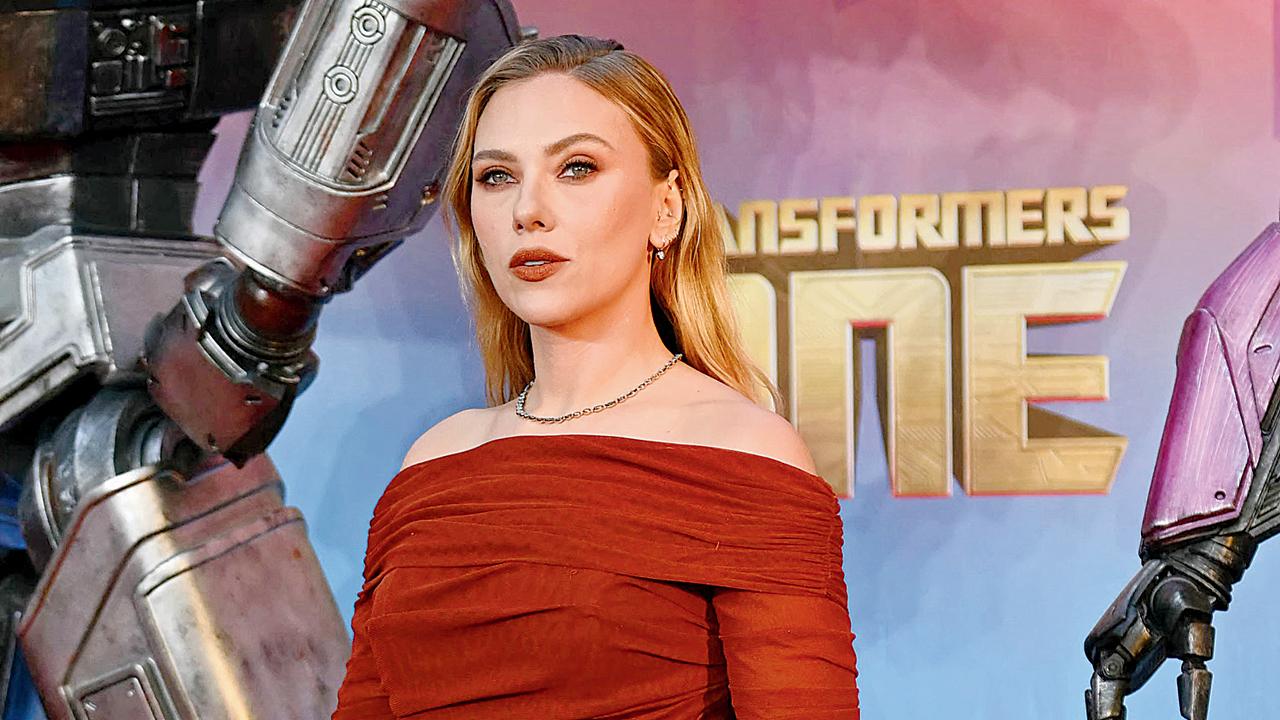 Scarlett Johansson on Colin Jost: I couldn’t be with someone who isn’t funny