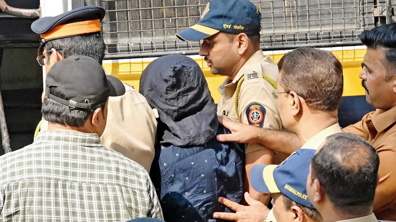Saif’s attacker withdraws bail plea, seeks release from jail
