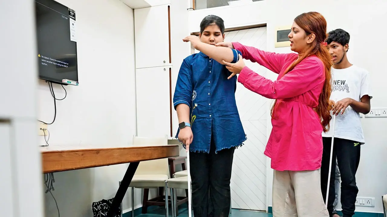 XRCVC students receive training on navigate public spaces safely