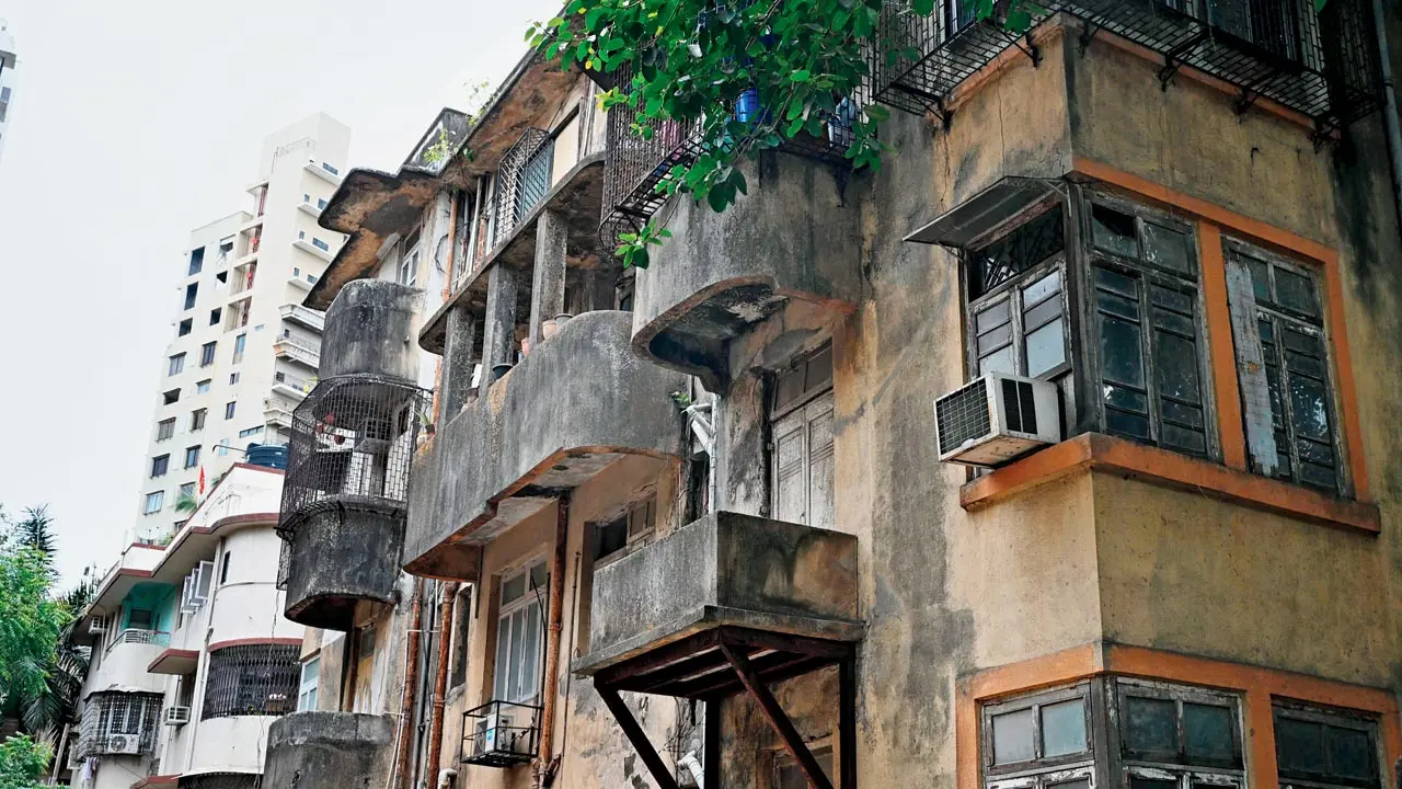 Atul Kumar says that when buildings are redeveloped to maximise FSI, they lose original Art Deco features like balconies, cross-ventilation, and high ceilings like the ones seen in classic buildings like  Shenha Sadan. Pics/Kirti Surve Parade