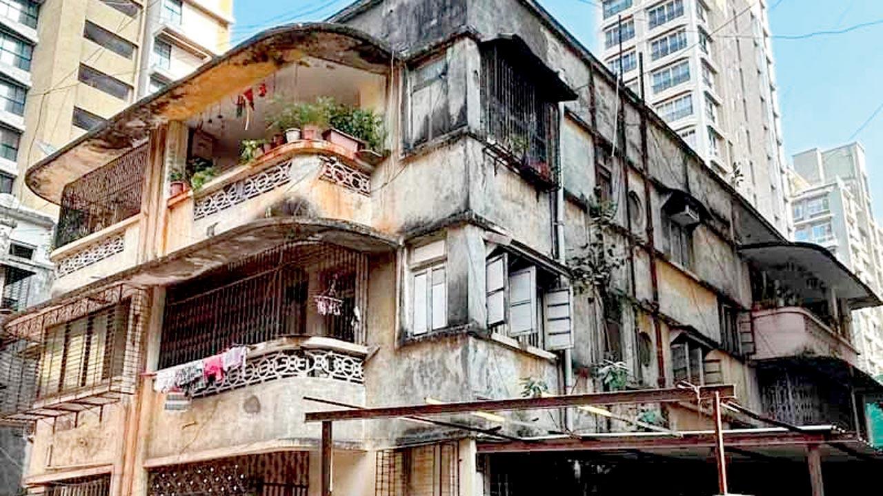 According to Local tailor Kalpesh Darji the three-storey Narmada Niwas in Matunga, with curvilinear balconies, a porthole, and streamlining was razed for redevelopment a little over a year ago. Pic Courtesy/Art Deco Mumbai