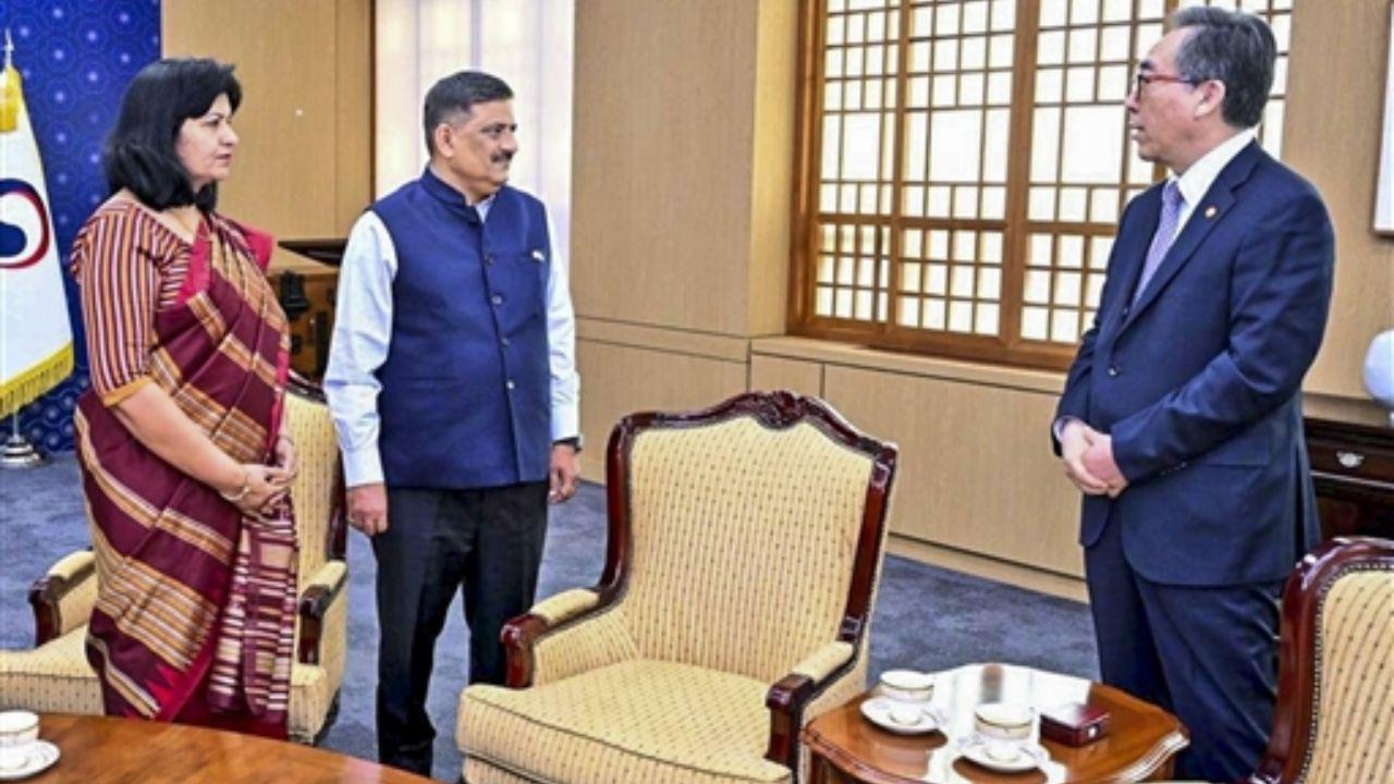The delegation discussed the ongoing challenges in Jammu and Kashmir, linking the resurgence of terror activities to the region’s recent positive developments and progress