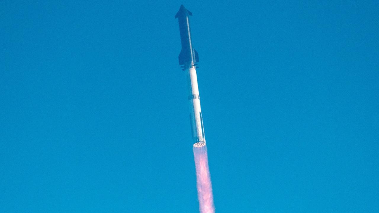SpaceX later confirmed that the spacecraft experienced 