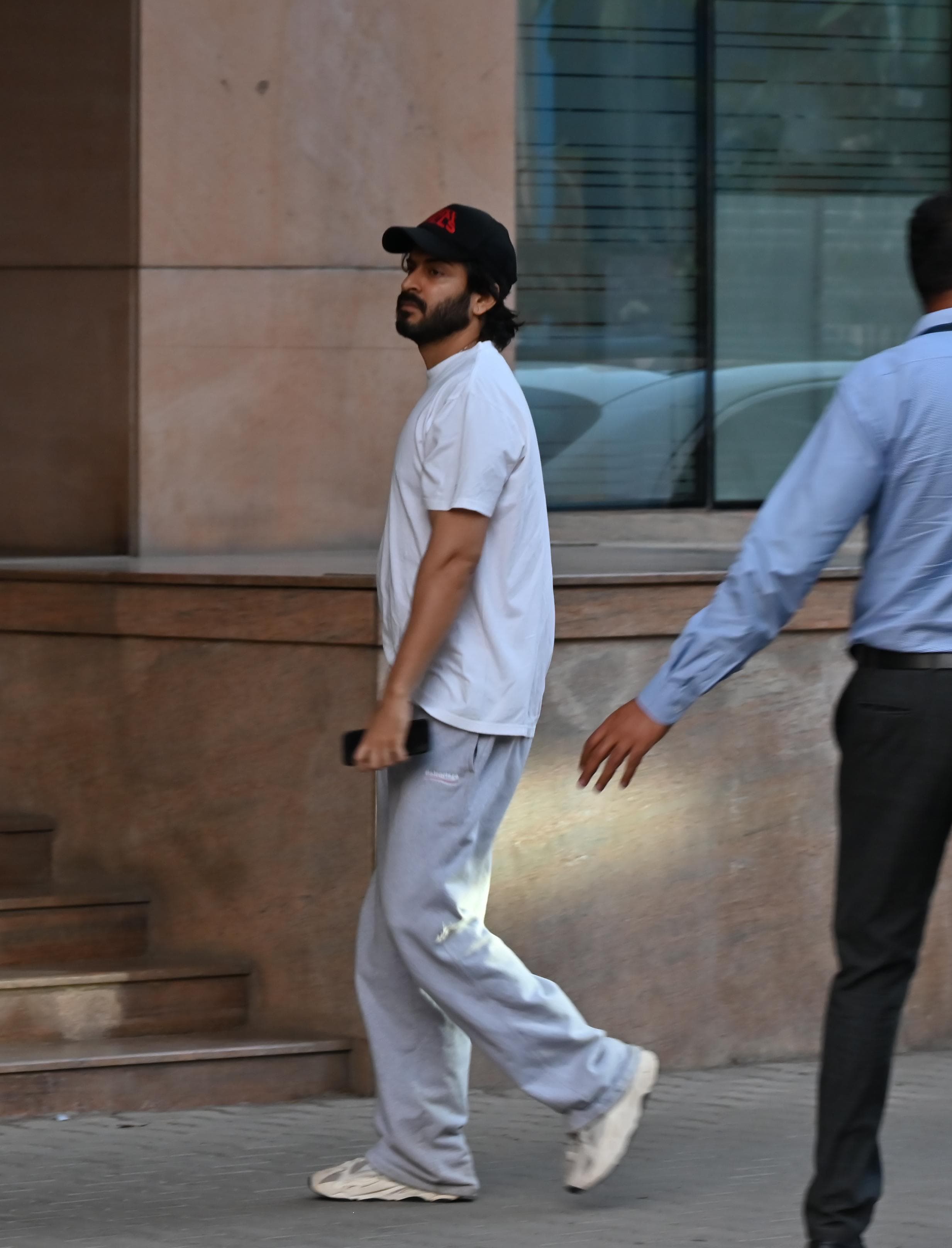 Harshvardhan Kapoor was also snapped as he went to Mumbai's Kokilaben Dhirubhai Ambani Hospital after the demise of his grandmother
