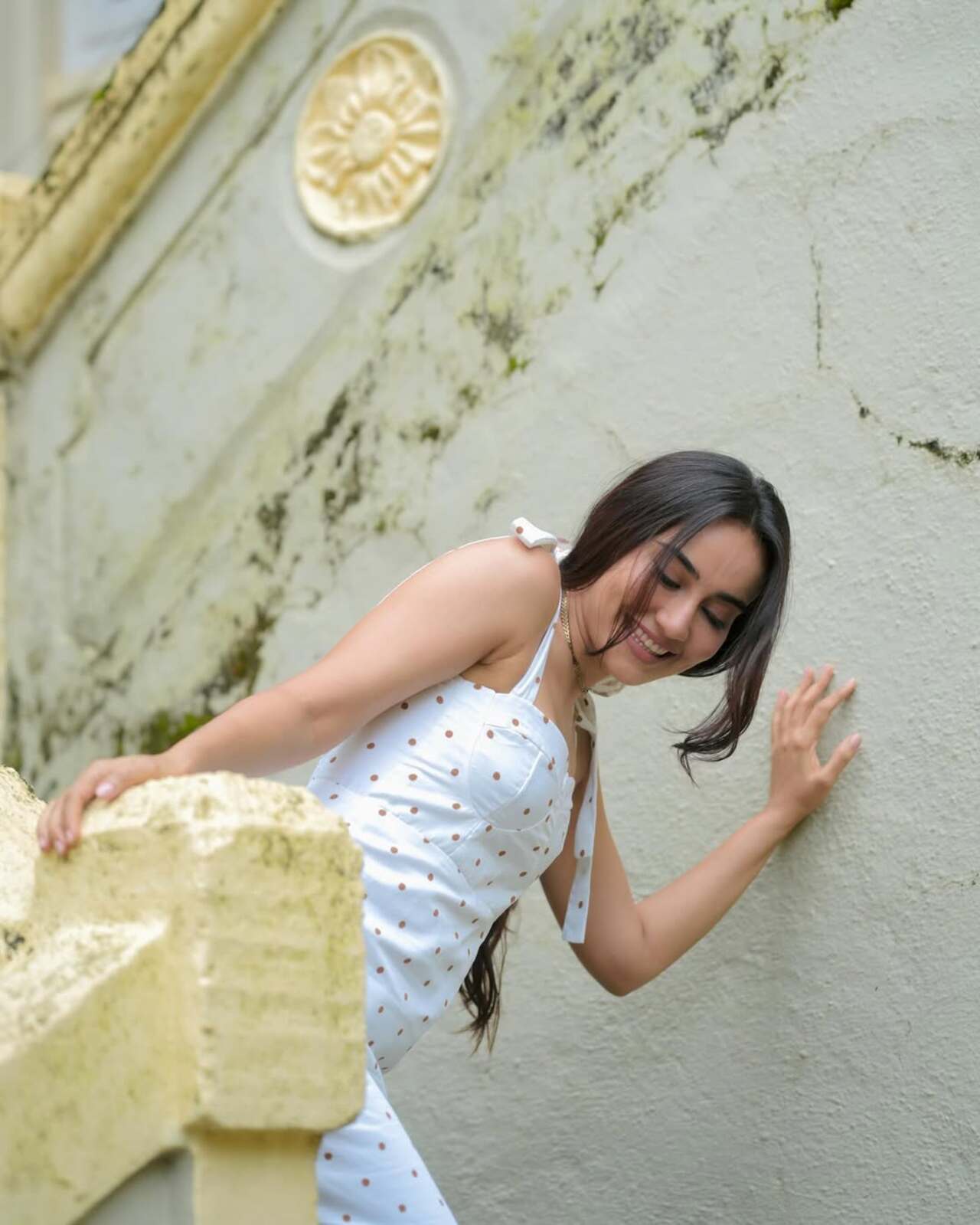 One of her prettiest looks (not that we didn’t love the others): Surbhi stunned in a white polka dot mini dress with tied strappy sleeves