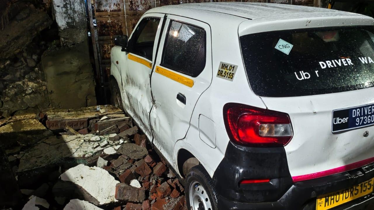 While two cars and an auto rickshaw were damaged, nobody was injured in the incident, said the disaster management cell of the Thane municipal corporation