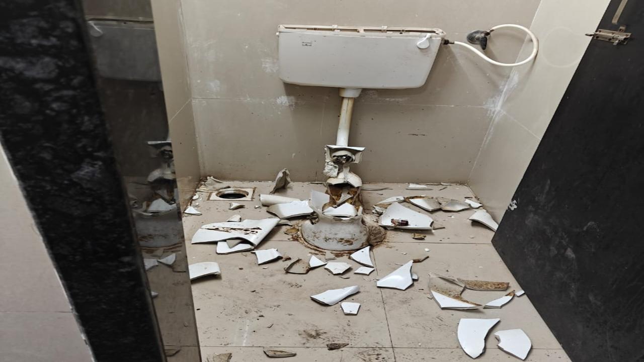 Public toilets at Thane railway station vandalised, repairs underway