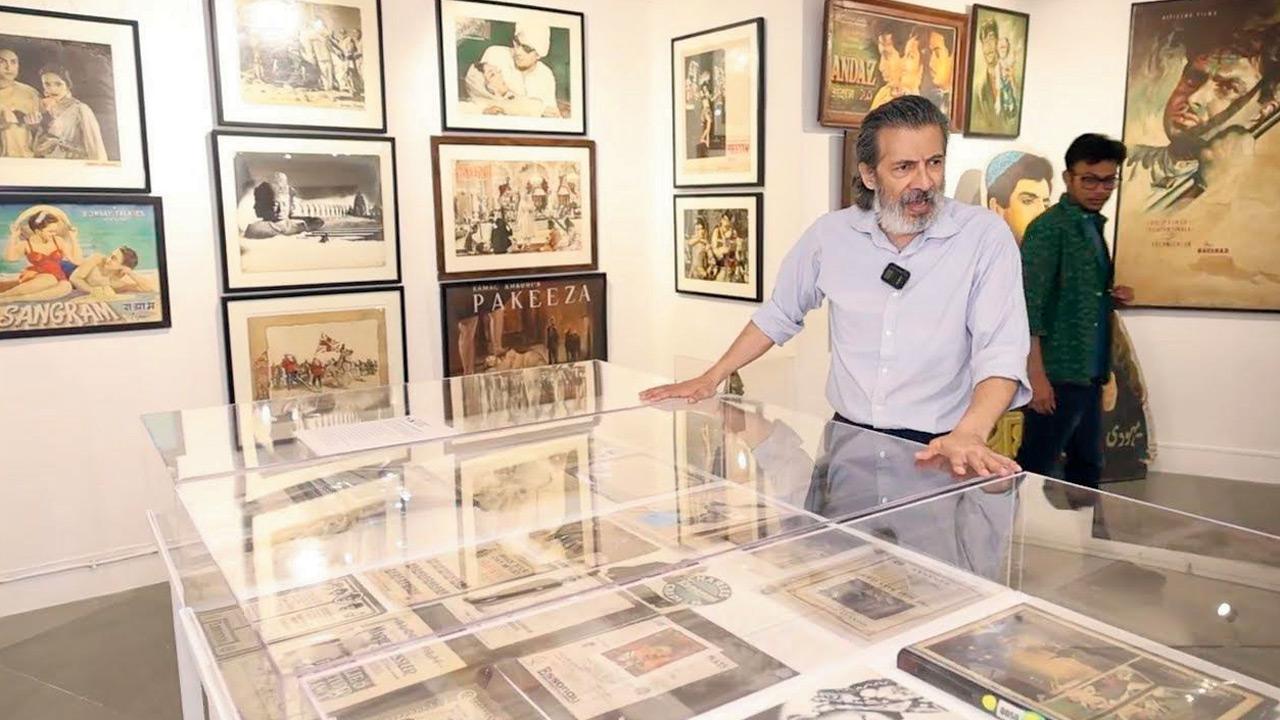 Neville Tuli at an exhibition. Pics Courtesy/ Tuli Research Centre for India Studies, New Delhi (TRIS)