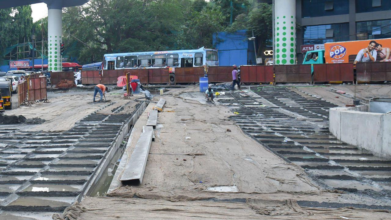 Additional Municipal Commissioner (Projects), Abhijit Bangar, in coordination with the Bridge Department, has set the timelines for the construction, structural work, and ancillary tasks of both the Carnac and Vikhroli flyovers