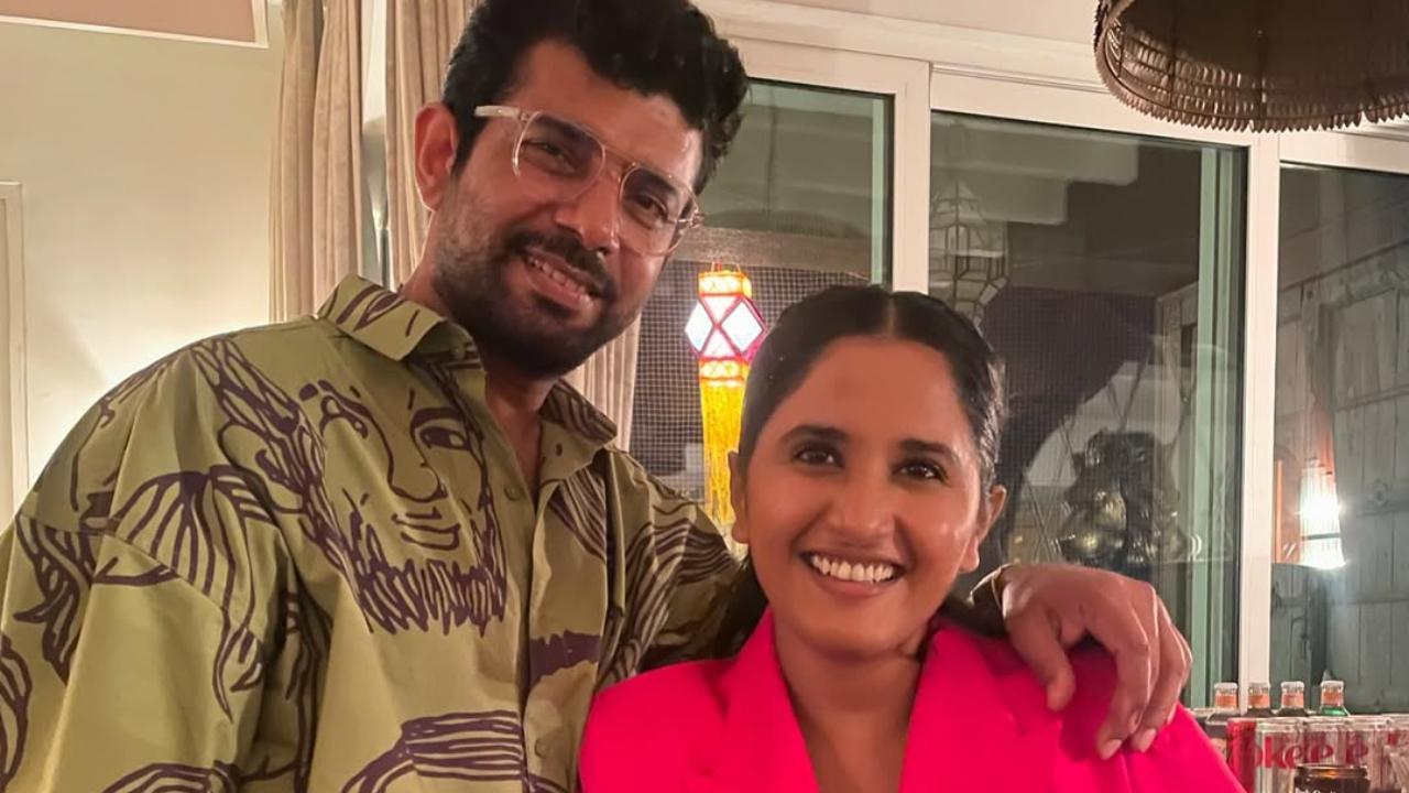 Actor Viineet Kumar Siingh announces wife’s pregnancy
