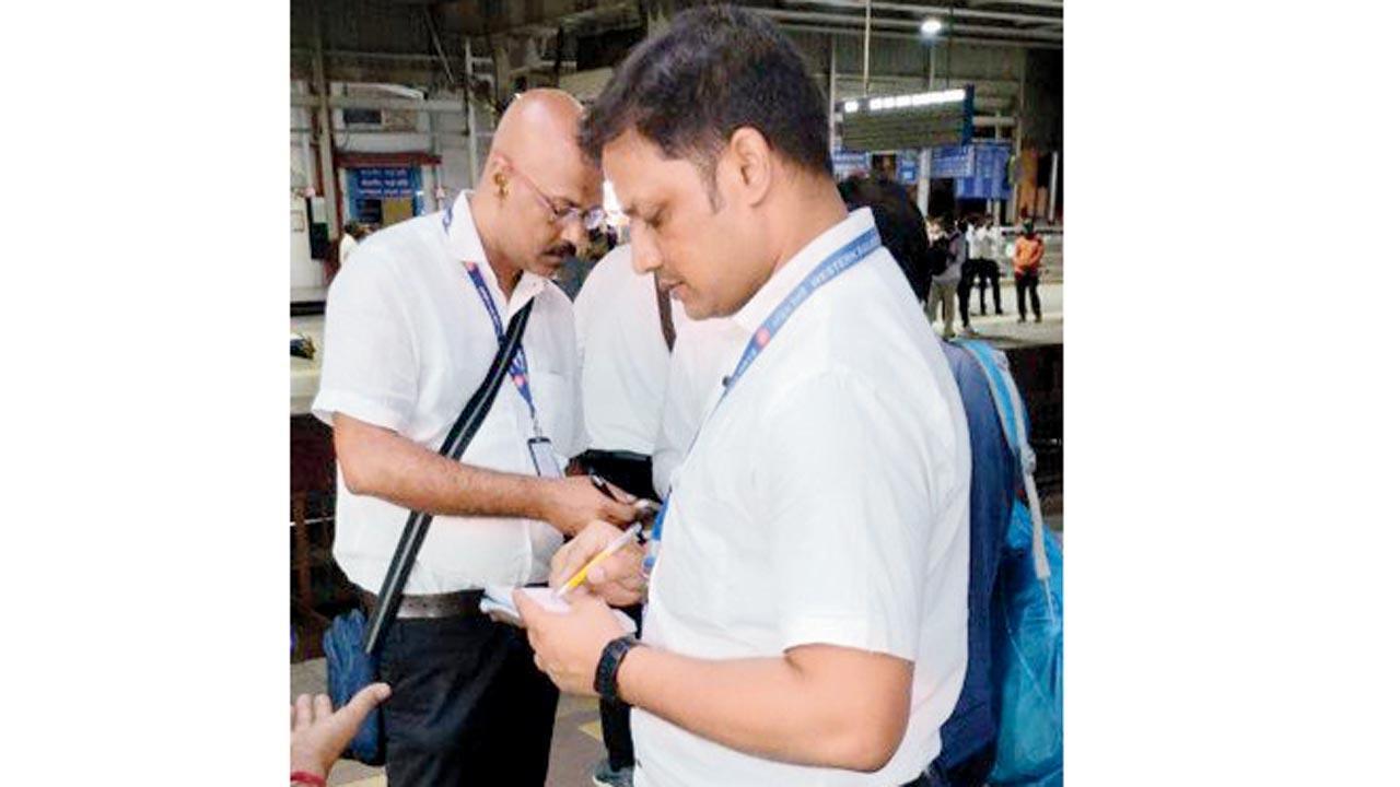 Mumbai: We won’t take your baggage for free, says Western Railway