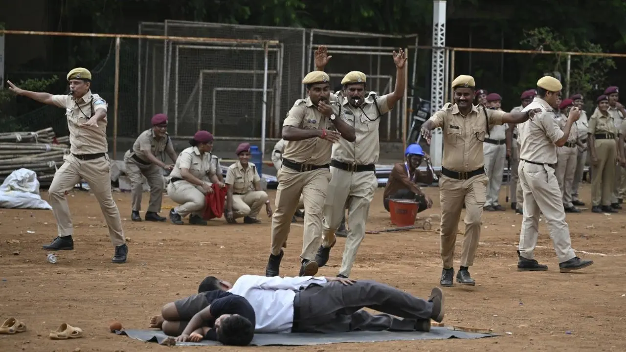 Civil Defence personnel conduct emergency mock drill at Worli’s BDD Chawl