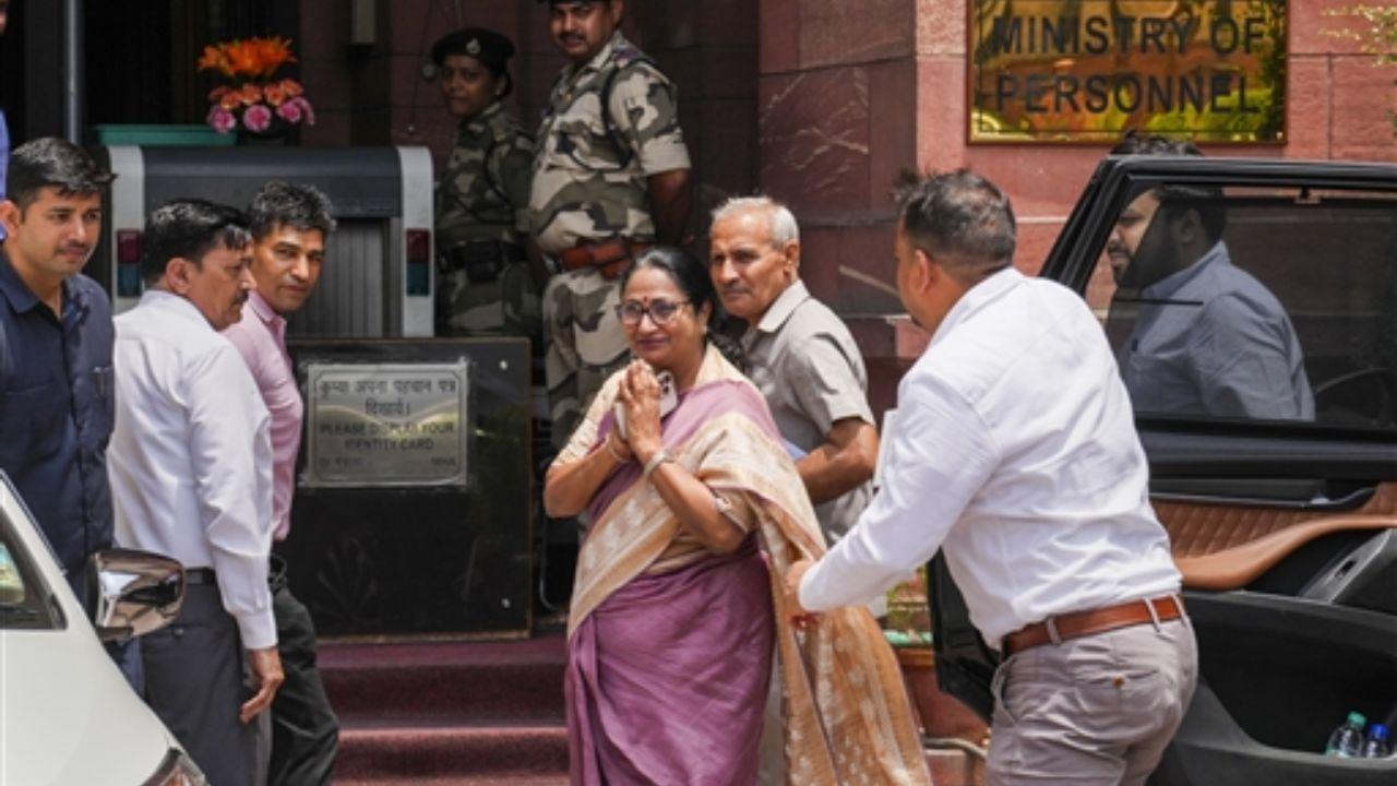 Moreover to prevent untreated sewage from entering the Yamuna, the Delhi government plans to construct 40 decentralized sewage treatment plants (STPs) at a cost of Rs 500 crore