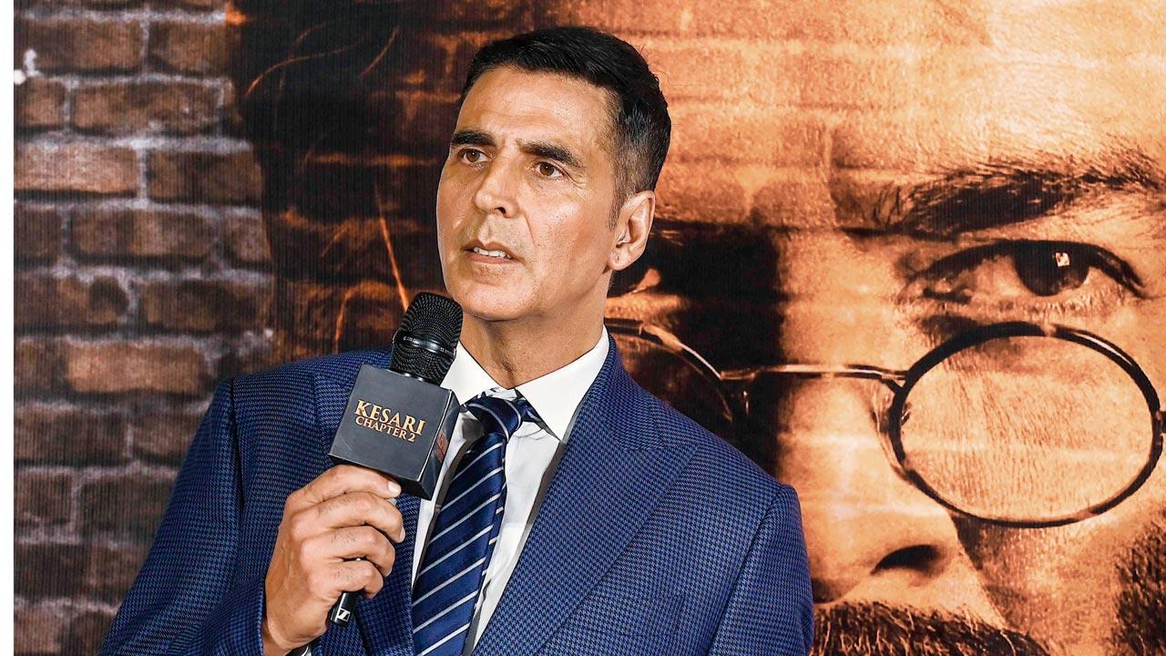  Akshay Kumar