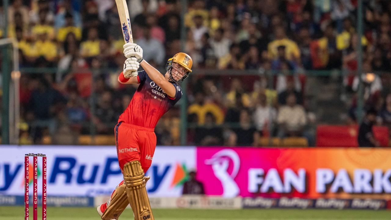 Bethell, the left-handed batter, played an equally impactful knock, scoring 55 off 33 balls. His innings was laced with eight boundaries and two sixes, providing solid support to Kohli as they dominated the CSK bowlers in the first half of the innings. The pair’s stand was pivotal in giving RCB the ideal platform for a big total.