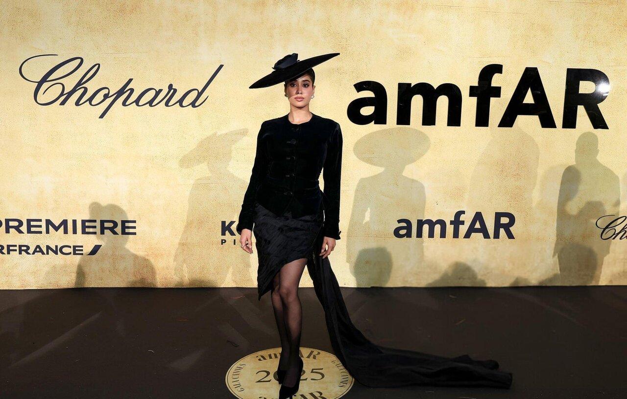 Janhvi Kapoor's fifth look was also a total slay just like her previous looks. She paid  homage to Yves Saint Laurent in an ensemble featuring a sculptural saucer hat from YSL Rive Gauche, 1987, and a velvet jacket from 1989