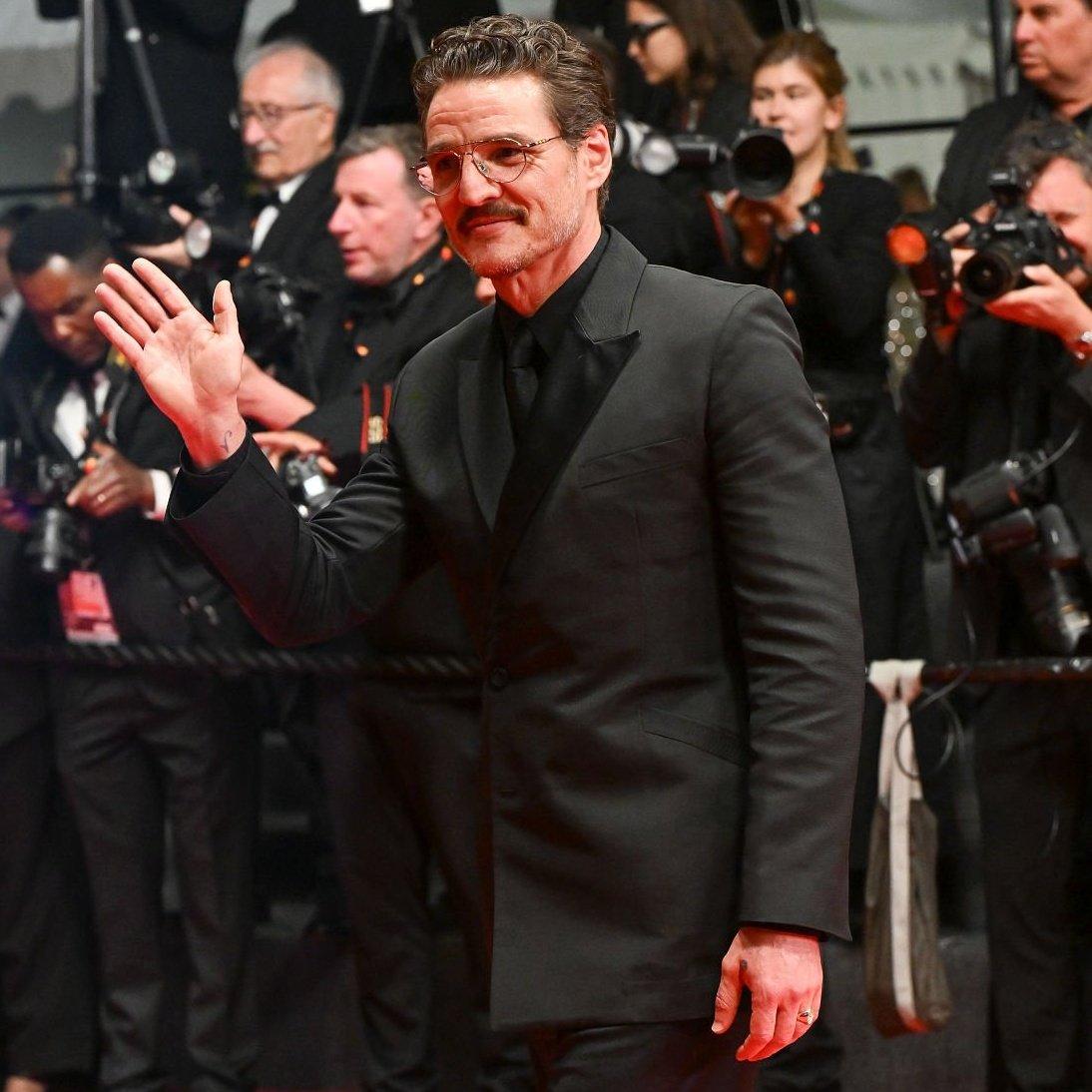 Pedro Pascal arrived for the screening of his film Eddington, making a suave appearance on the Cannes red carpet. The actor was all smiles as he greeted fans and cameras