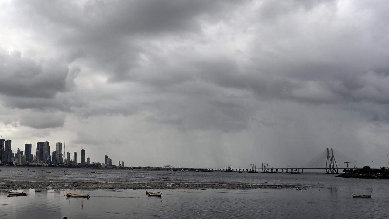 In a nowcast warning issued by the IMD Mumbai at 4 pm on May 8 said, 