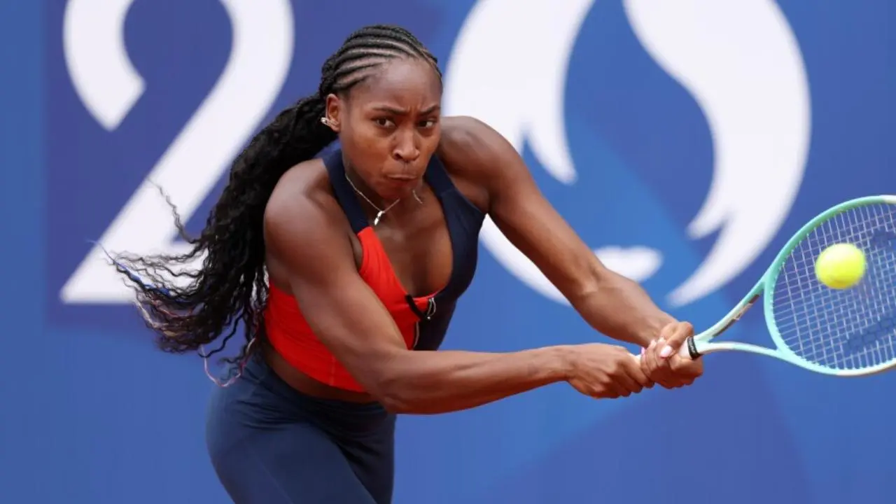 Italian Open: Gauff storms into semi-final with hard-fought win over Andreeva