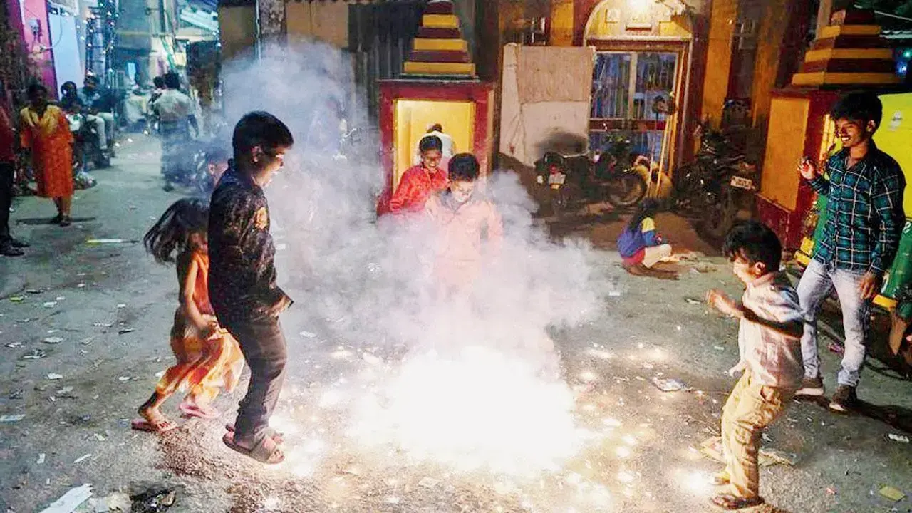 Mumbai Police imposes ban on fireworks, crackers till June 9