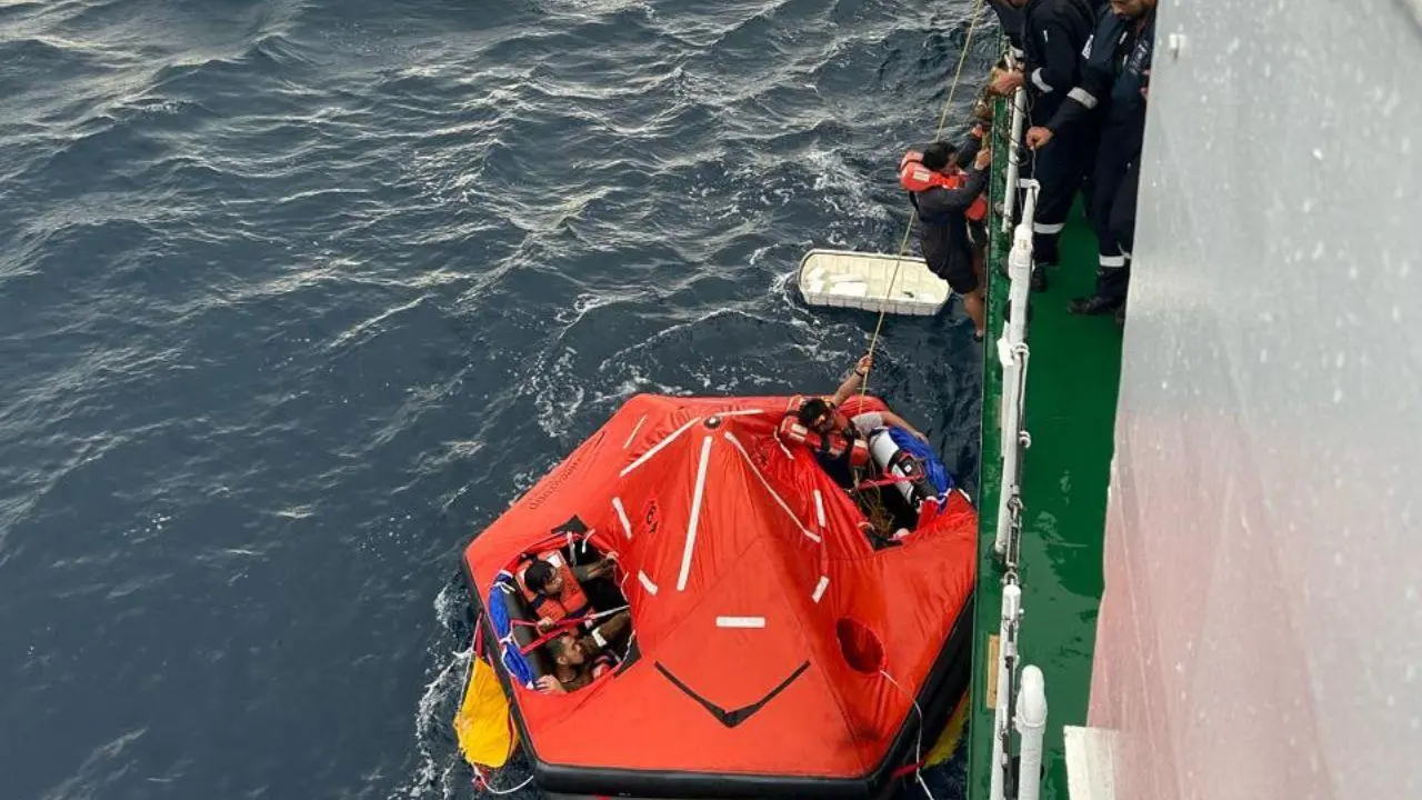 IN PHOTOS: ICG, Indian Navy's mid-sea rescue operation of crew members