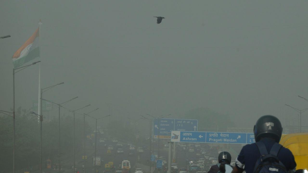 Since the storm, calm to weak wind conditions, ranging from 3 to 7 kmph, have prevailed, preventing the dispersion of dust particles