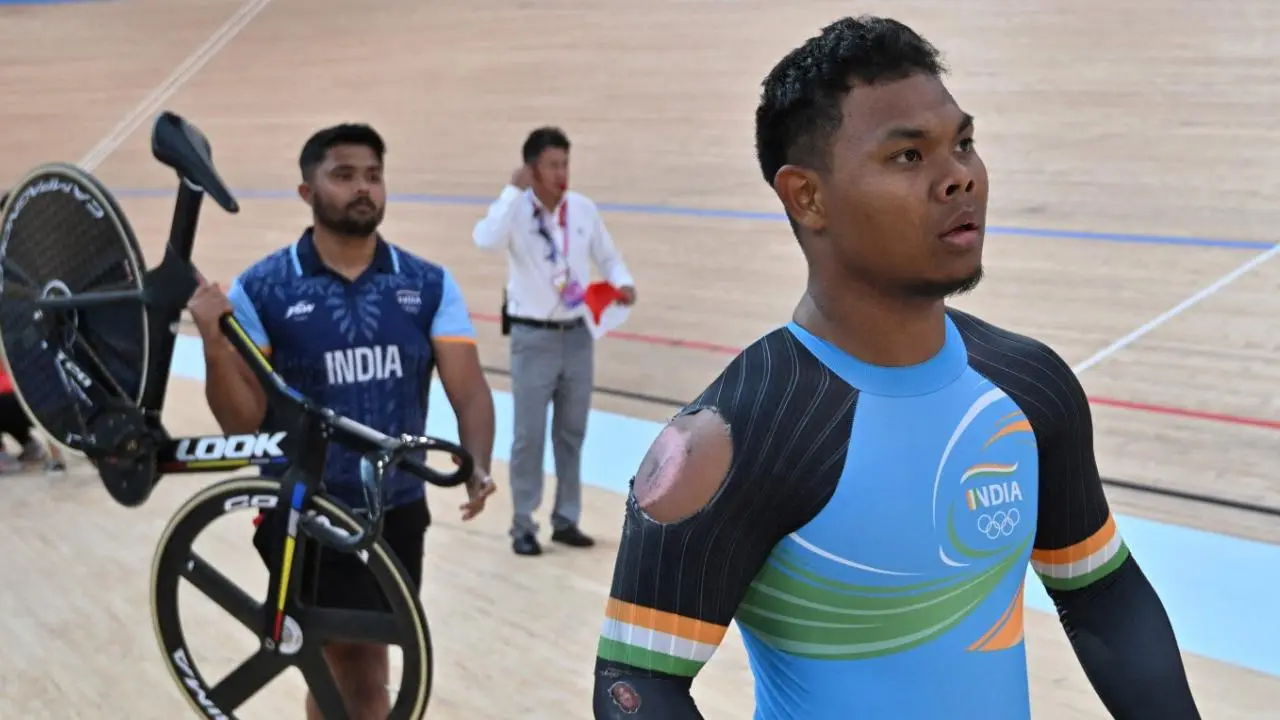Top cyclist Esow Alban hit by bikers during on-road training session