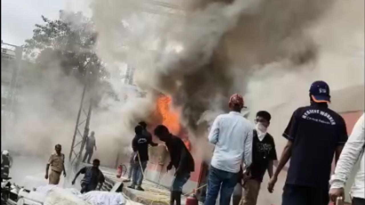 According to the Mumbai Fire Brigade (MFB), no injuries were reported in the incident