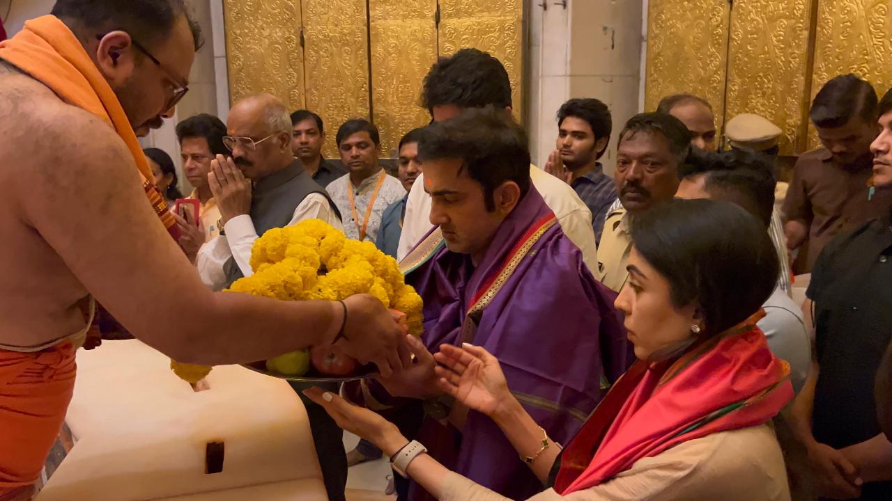 Gambhir's wife, Natasha Jain, was also seen with the cricketer at Mumbai's iconic temple