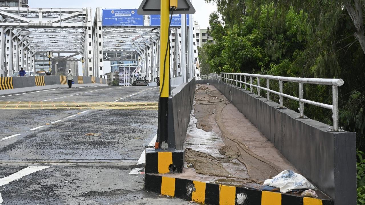 The vital connector was shut for traffic on November 7, 2022, after being declared unsafe