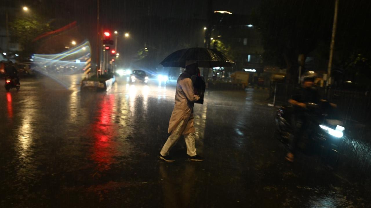According to the IMD records, in the year 1956, the early onset of monsoon was recorded on May 29