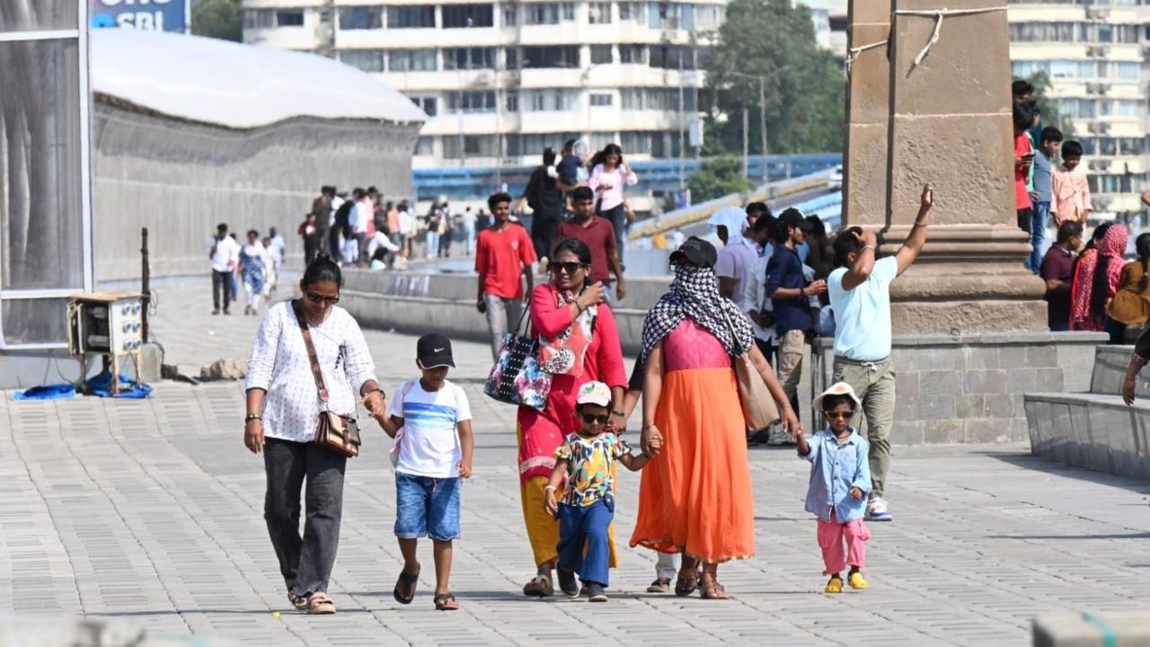 It stated that the Mumbai city and its suburbs can expect a generally cloudy sky over the next 24 hours