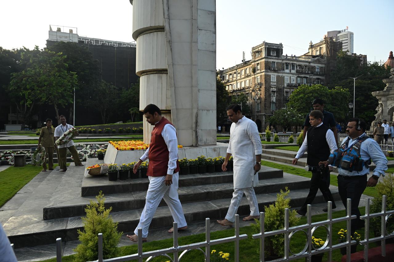 Maharashtra Governor Ramesh Bais hoisted the flag during a separate ceremony held in Mumbai. The Governor paid homage to the contributions of the people in the formation of the state.