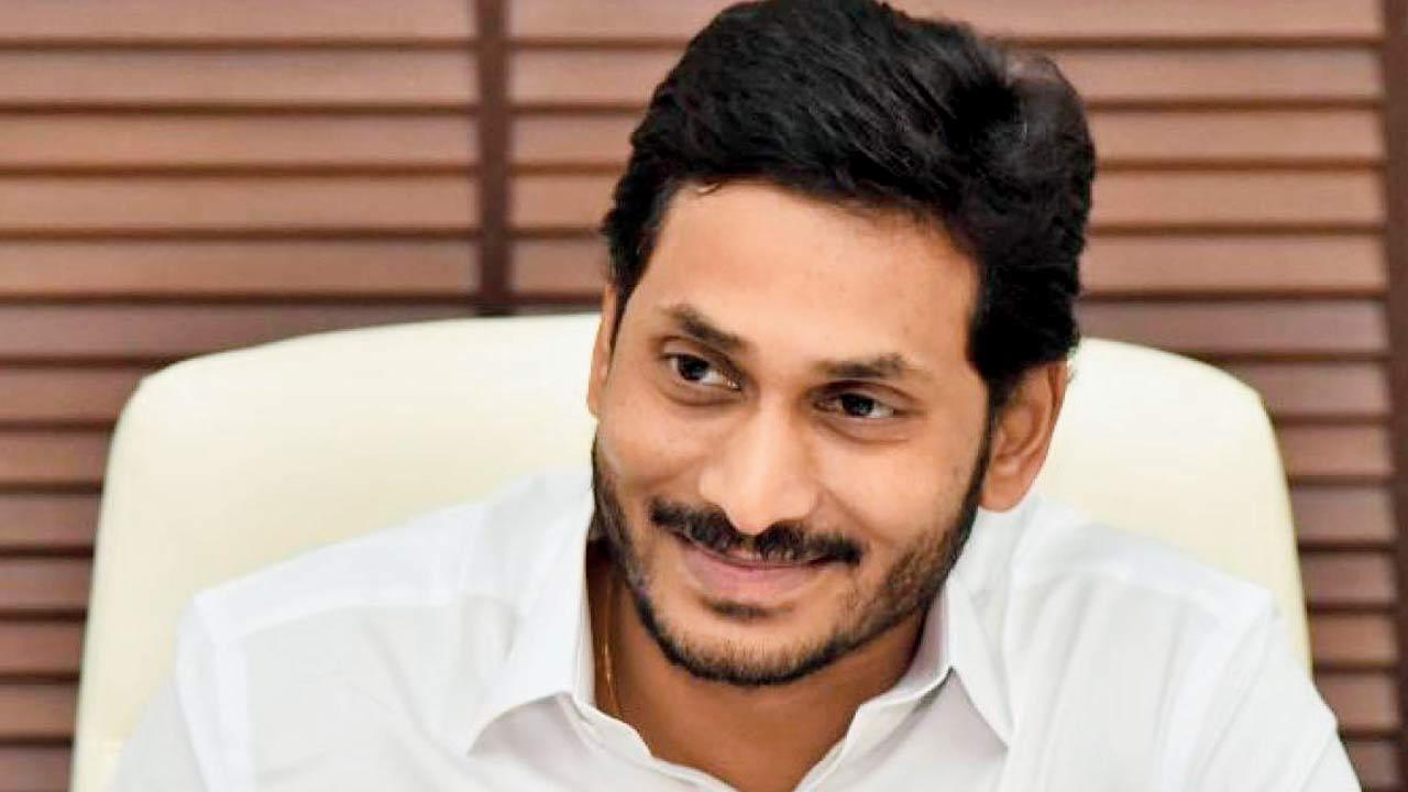 Former AP CM to meet family of army jawan Murali Naik
