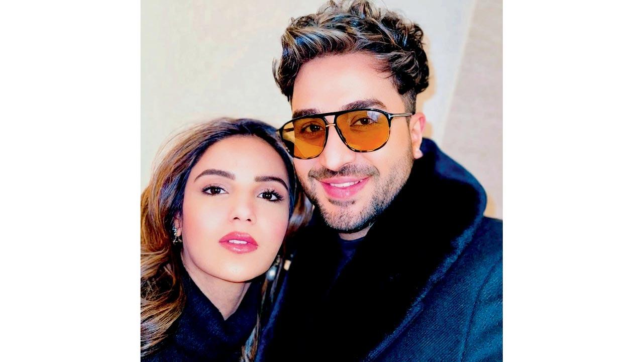 (From left) Jasmine Bhasin and Aly Goni