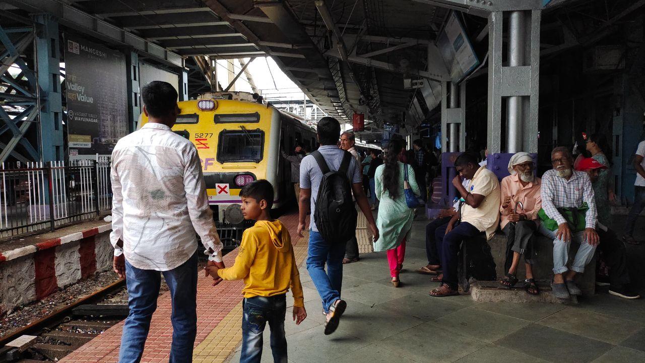 The platforms were packed with commuters anxiously checking train schedules, while announcements of cancellations and delays only added to the sense of helplessness