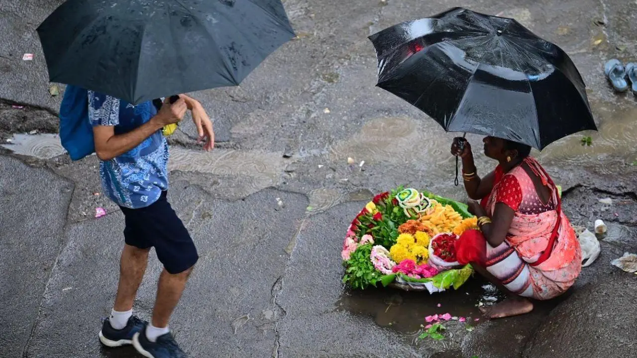 IN PHOTOS | IMD alerts city to prepare for heavy rain and thunderstorms