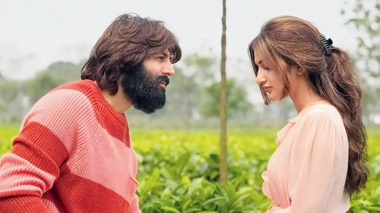 (From left) Kartik Aaryan and Sreeleela 