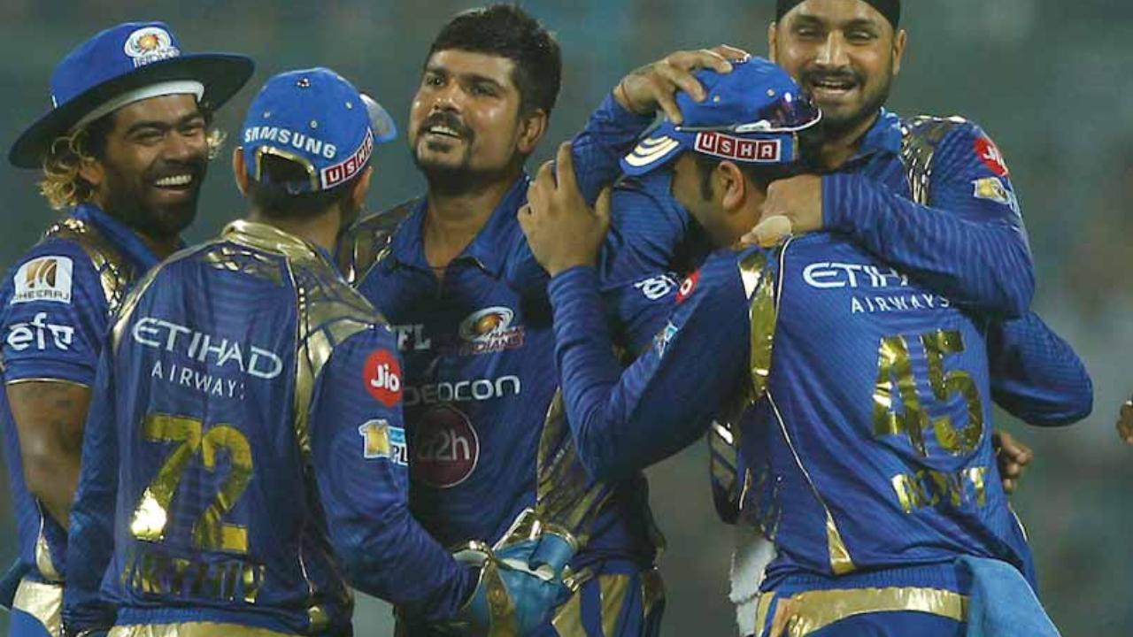 107 – KKR vs MI (2017)
Kolkata Knight Riders crashed out in Qualifier 2 of IPL 2017 as Mumbai Indians stormed into the final with a commanding six-wicket win. KKR’s batting imploded at the M. Chinnaswamy Stadium, bowled out for just 107, with Karn Sharma (4/16) and Jasprit Bumrah (3/7) doing the damage. Krunal Pandya’s steady 45* saw MI chase down the target in just 14.3 overs, setting up a final showdown with Rising Pune Supergiant