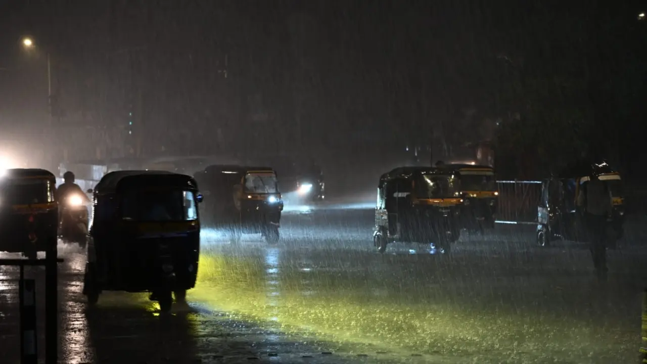Heavy rains disrupt power supply in Murbad region of Thane district