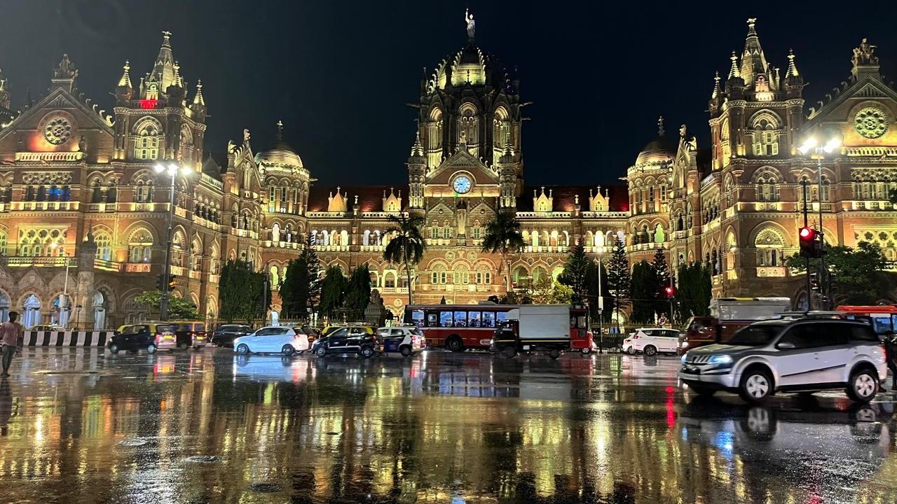 The Mumbai traffic police, in a post on X stated that there was waterlogging at an Andheri subway due to which traffic was stopped on the route briefly