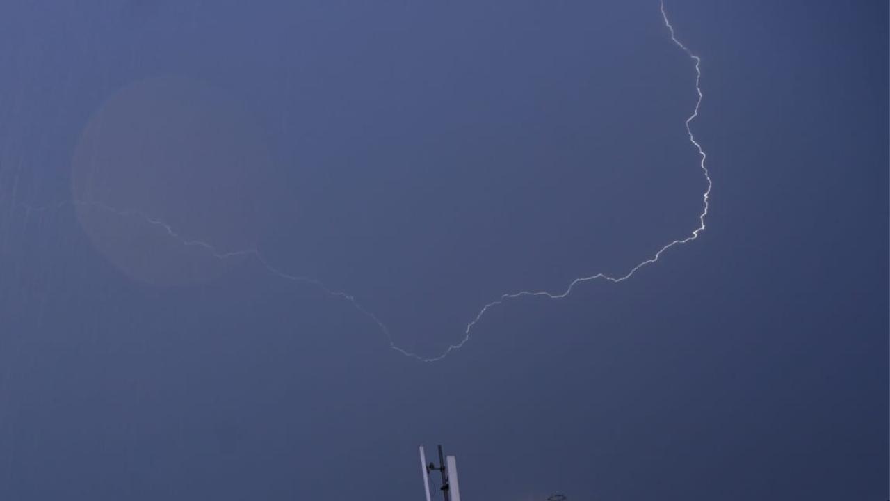 They said the intensity of the rain was higher in eastern and western suburbs of Mumbai as compared to the city, which received only light showers